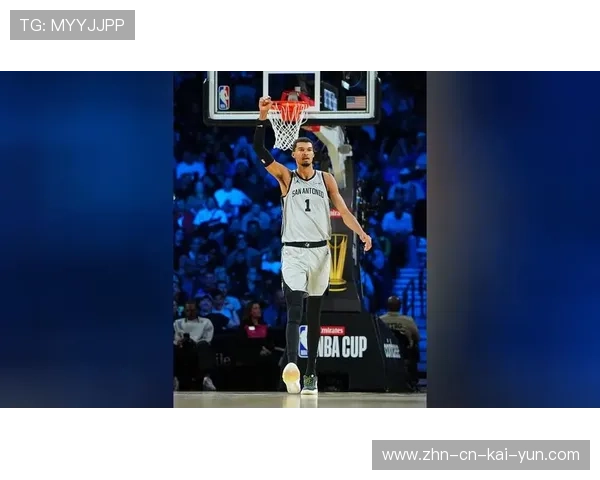 文班亚马追身大帽然后一条龙暴扣太震撼